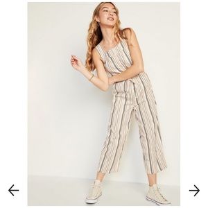 Old Navy Tie-Waist Striped Sleeveless Jumpsuit💕